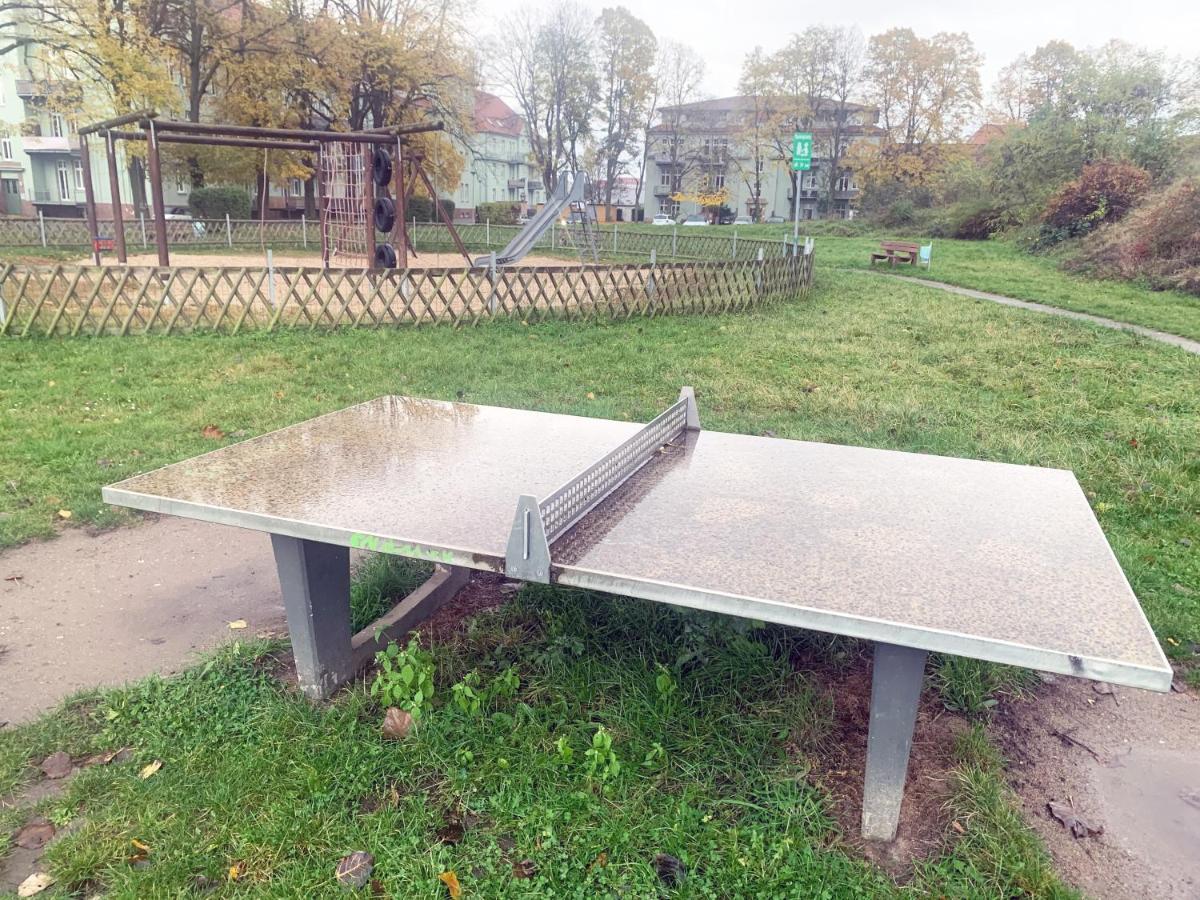 Ruhig - Privatparkplatz - Barrierearm Quiet - Private Car Park - Low Barrier Magdeburgo Esterno foto